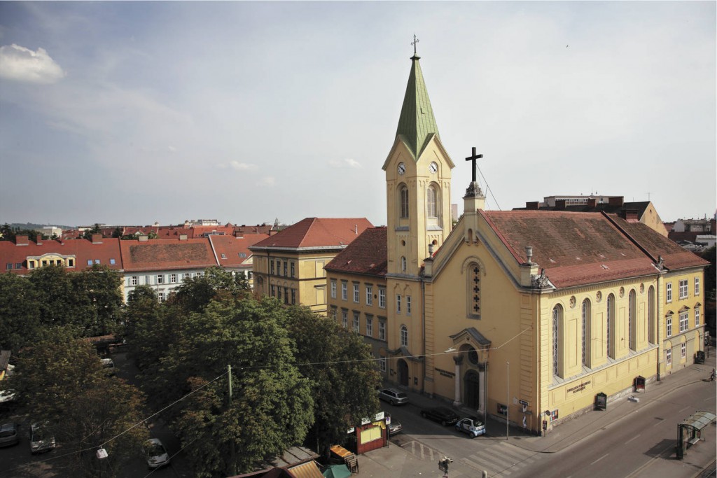 Heilandskirche lintuperspektiivistä kuvattuna